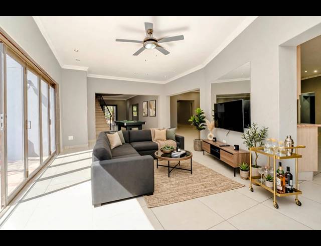 5 BEDROOM HOUSE FOR SALE IN KLEVEHILL PARK